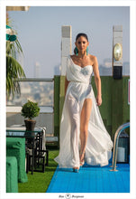 Load image into Gallery viewer, Inbal Dror &#39;Sparkly&#39; size 0 used wedding dress front view on bride
