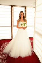 Load image into Gallery viewer, Monique Lhuillier &#39;Infinity&#39; size 6 used wedding dress front view on bride
