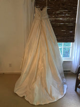 Load image into Gallery viewer, Modern Trousseau &#39;Mina&#39; size 8 sample wedding dress back view on hanger
