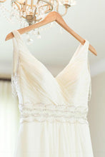 Load image into Gallery viewer, Kelly Faetanini &#39;Emeline&#39; size 4 used wedding dress front view close up on hanger
