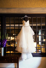 Load image into Gallery viewer, Reem Acra &#39;Lily&#39; size 6 used wedding dress front view on hanger
