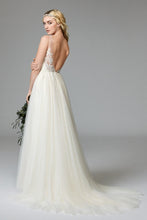 Load image into Gallery viewer, Watters &#39;Willowby&#39; size 2 new wedding dress back view on model
