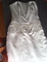 Load image into Gallery viewer, Nicole Miller &#39;Timeless&#39; size 4 new wedding dress front view flat
