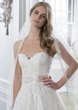 Load image into Gallery viewer, Lillian West &#39;6386&#39; size 22 new wedding dress front view close up
