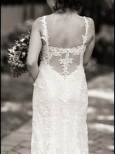 Load image into Gallery viewer, Sottero and Midgley &#39;Mattea&#39; size 2 used wedding dress back view on bride
