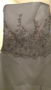 David's Bridal 'V9202' size 10 new wedding dress view of detail