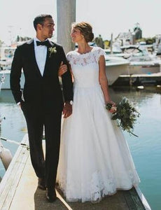 Robert Bullock 'Amaris' size 4 used wedding dress front view on bride