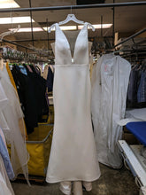 Load image into Gallery viewer, Romona Keveza &#39;8400&#39; size 8 used wedding dress front view on hanger
