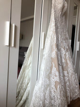 Load image into Gallery viewer, Watters &#39;Lyric 3012B&#39; size 12 used wedding dress view of material
