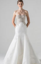 Load image into Gallery viewer, Anne Barge &#39;Lourdes&#39; size 8 used wedding dress front view on model
