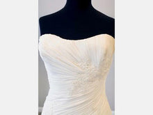 Load image into Gallery viewer, Enzoani &#39;Casablanca&#39; size 6 new wedding dress front view close up
