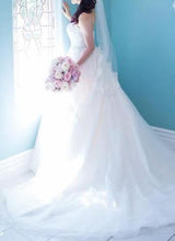 Load image into Gallery viewer, Alfred Angelo &#39;2492&#39; size 4 used wedding dress side view on bride
