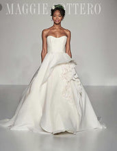 Load image into Gallery viewer, Maggie Sottero &#39;Bianca&#39; size 4 used wedding dress front view on model
