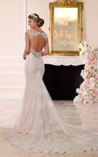 Load image into Gallery viewer, Stella York &#39;Romantic Lace&#39; size 8 used wedding dress back view on model
