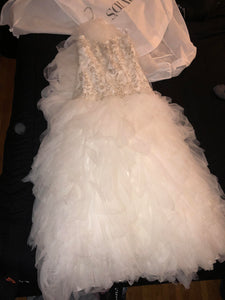 Davids Bridal 'Strapless Tulle' size 12 new wedding dress front view flat