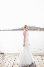 Load image into Gallery viewer, Mori Lee &#39;Madeline Gardner&#39; size 6 used wedding dress
