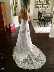 Essence of Australia 'FAEOA' size 4 new wedding dress back view on bride
