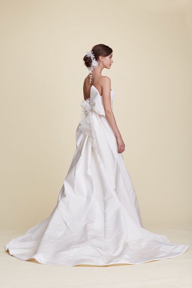 Marchesa 'Arabella 18809' size 4 used wedding dress back view on model