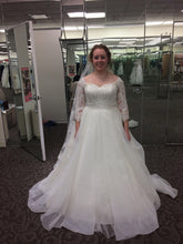 Load image into Gallery viewer, Oleg Cassini &#39;Organza 3/4 Sleeved&#39; size 12 new wedding dress front view on bride
