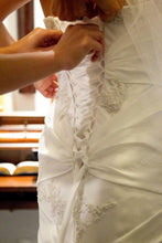 Load image into Gallery viewer, Alfred Angelo &#39;Ariel&#39; size 4 used wedding dress back view on bride
