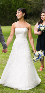 David's Bridal 'Jewel WG3755' size 00 used wedding dress front view on bride
