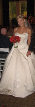 Load image into Gallery viewer, Jasmine &#39;Princess&#39; size 2 used wedding dress front view on bride
