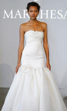 Load image into Gallery viewer, Marchesa &#39;Strapless Mermaid&#39; size 4 used wedding dress front view on model
