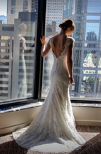 Load image into Gallery viewer, Allure Bridals &#39;9000&#39; size 6 used wedding dress back view on bride
