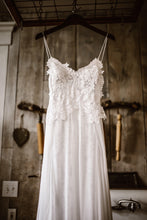 Load image into Gallery viewer, Grace Loves Lace &#39;Hollie&#39; size 2 used wedding dress front view on hanger
