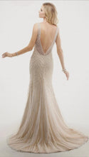 Load image into Gallery viewer, Maggie Sottero &#39;Spencer&#39; size 2 used wedding dress back view on model

