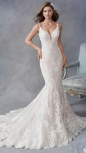 Load image into Gallery viewer, Kenneth Winston &#39;1791&#39; size 8 used wedding dress front view on model
