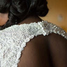Load image into Gallery viewer, Allure Bridals &#39;W340&#39; - Allure Bridals - Nearly Newlywed Bridal Boutique - 8
