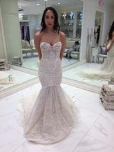 Load image into Gallery viewer, Alon Livne &#39;Gisele&#39; size 8 used wedding dress front view on bride

