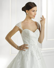 Load image into Gallery viewer, Cosmobella &#39;7701&#39; - Cosmobella - Nearly Newlywed Bridal Boutique - 4
