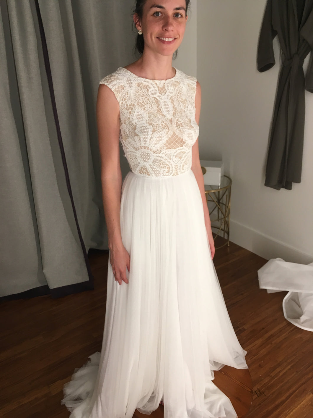 Daalarna 'Modern' size 2 new wedding dress front view on bride