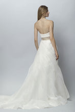 Load image into Gallery viewer, Wtoo &#39;Gwenyth&#39; - Wtoo - Nearly Newlywed Bridal Boutique - 2
