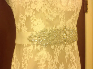Maggie Sottero 'Londyn' size 4 used wedding dress front view of belt