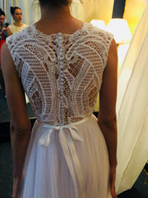 Load image into Gallery viewer, Daalarna &#39;Modern&#39; size 2 new wedding dress back view on bride
