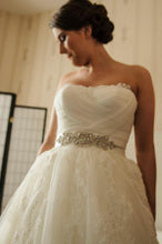 Load image into Gallery viewer, Pronovias &#39;Strapless Sweetheart A-Line Tulle Wedding Dress&#39;
