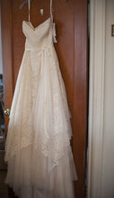 Load image into Gallery viewer, Hayley Paige &#39;Willow&#39; - Hayley Paige - Nearly Newlywed Bridal Boutique - 3

