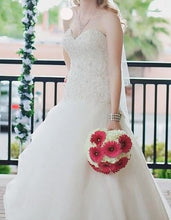 Load image into Gallery viewer, Allure Bridals &#39;8901&#39;
